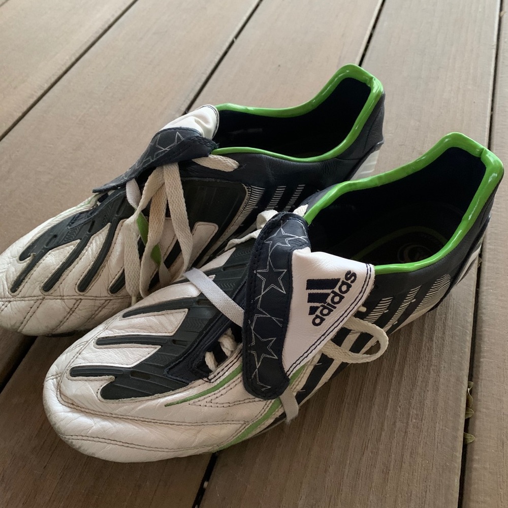 Adidas Mens predator powerswerve soccer cleat
